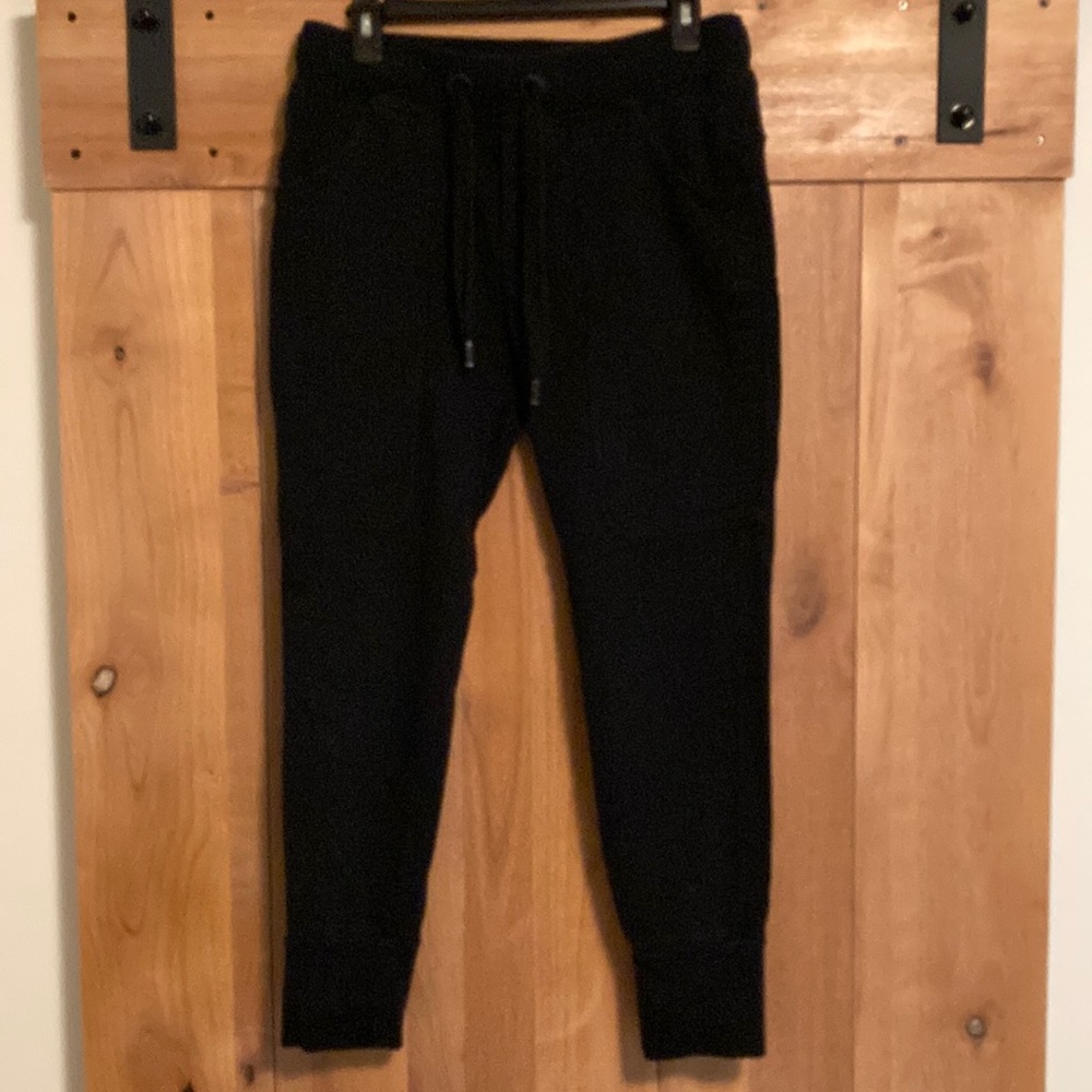 Aether Slim Fit Joggers Black Size M